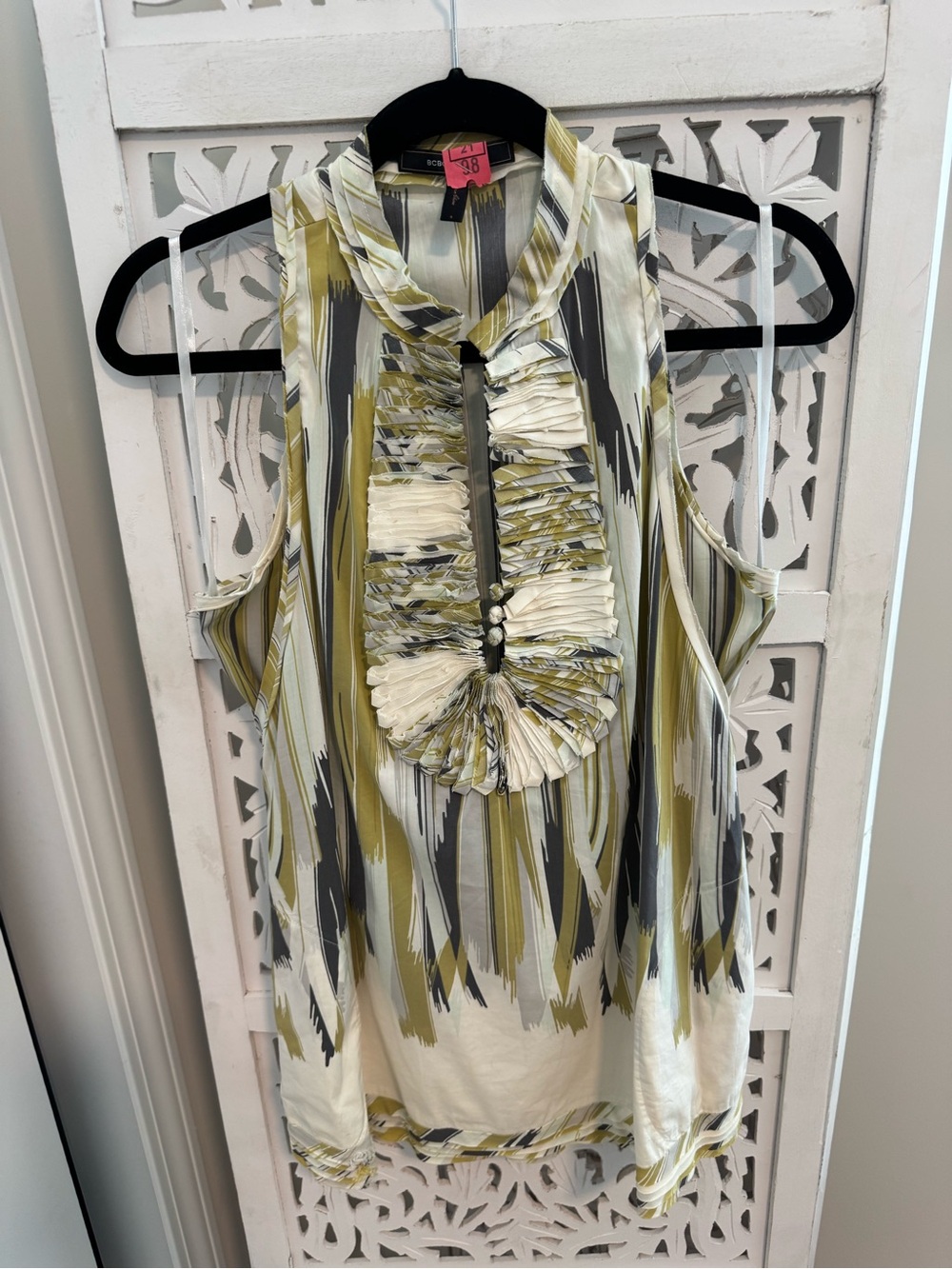 EUC BCBG Max Azria pleated/racer back top